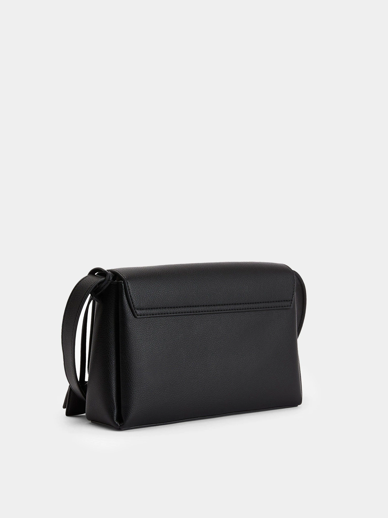 Сумки Calvin Klein модель K60K608181_BAX Сумки Calvin Klein модель K60K608181_BAX Фото