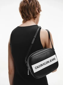 Сумки Calvin Klein модель K60K608561_BDS Фото
