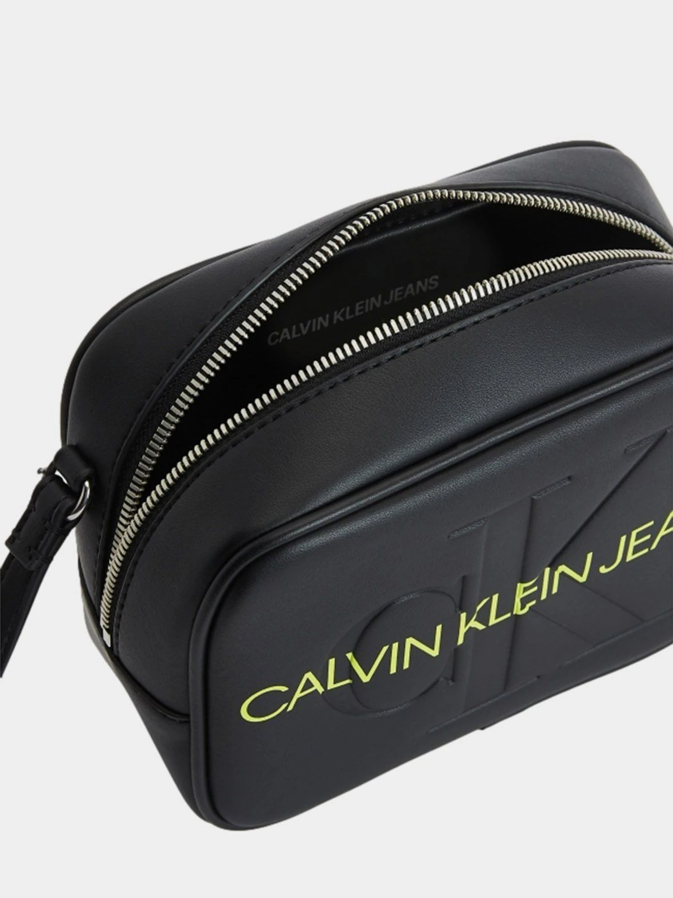 Сумки Calvin Klein модель K60K608373_BDS Фото