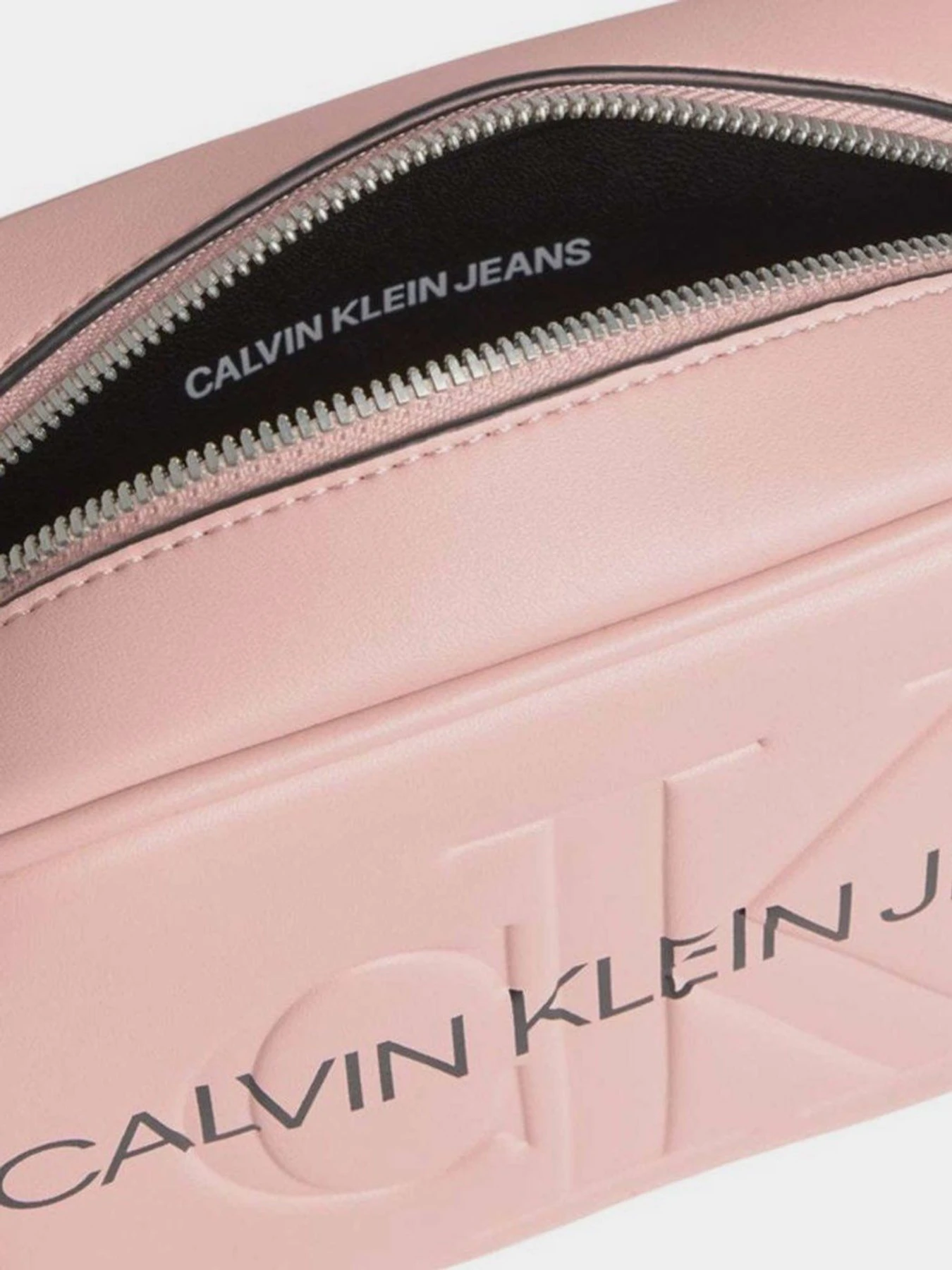 Сумки Calvin Klein модель K60K608373_TA9 Фото