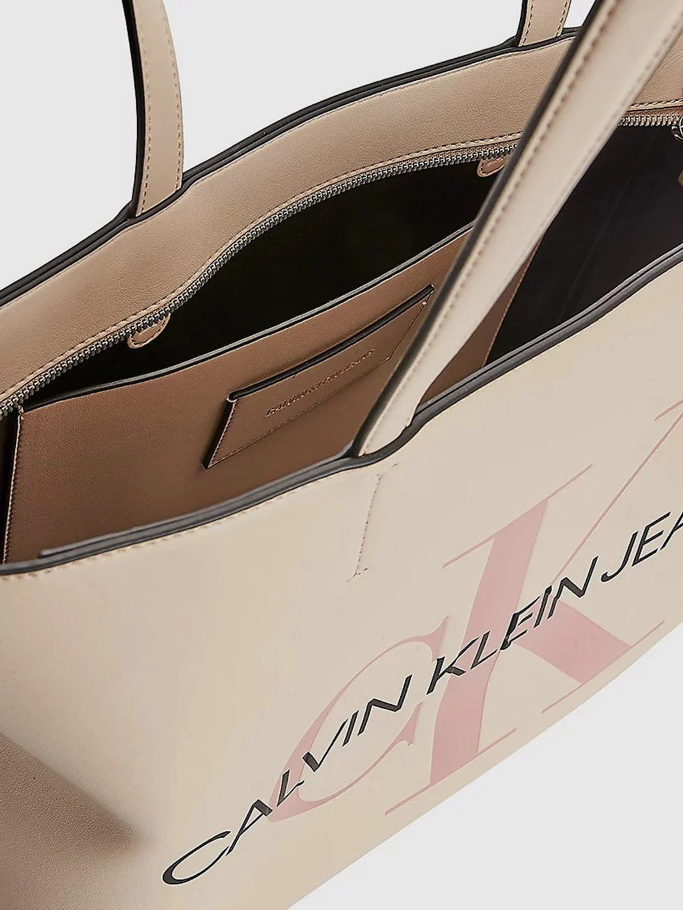 Сумки Calvin Klein модель K60K608374_AEO Фото