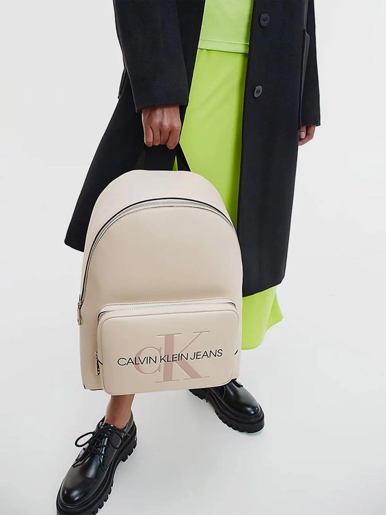 Рюкзаки Calvin Klein Sculpted Campus BP40 Mono модель K60K608375_AEO Рюкзаки Calvin Klein Sculpted Campus BP40 Mono модель K60K608375_AEO Фото