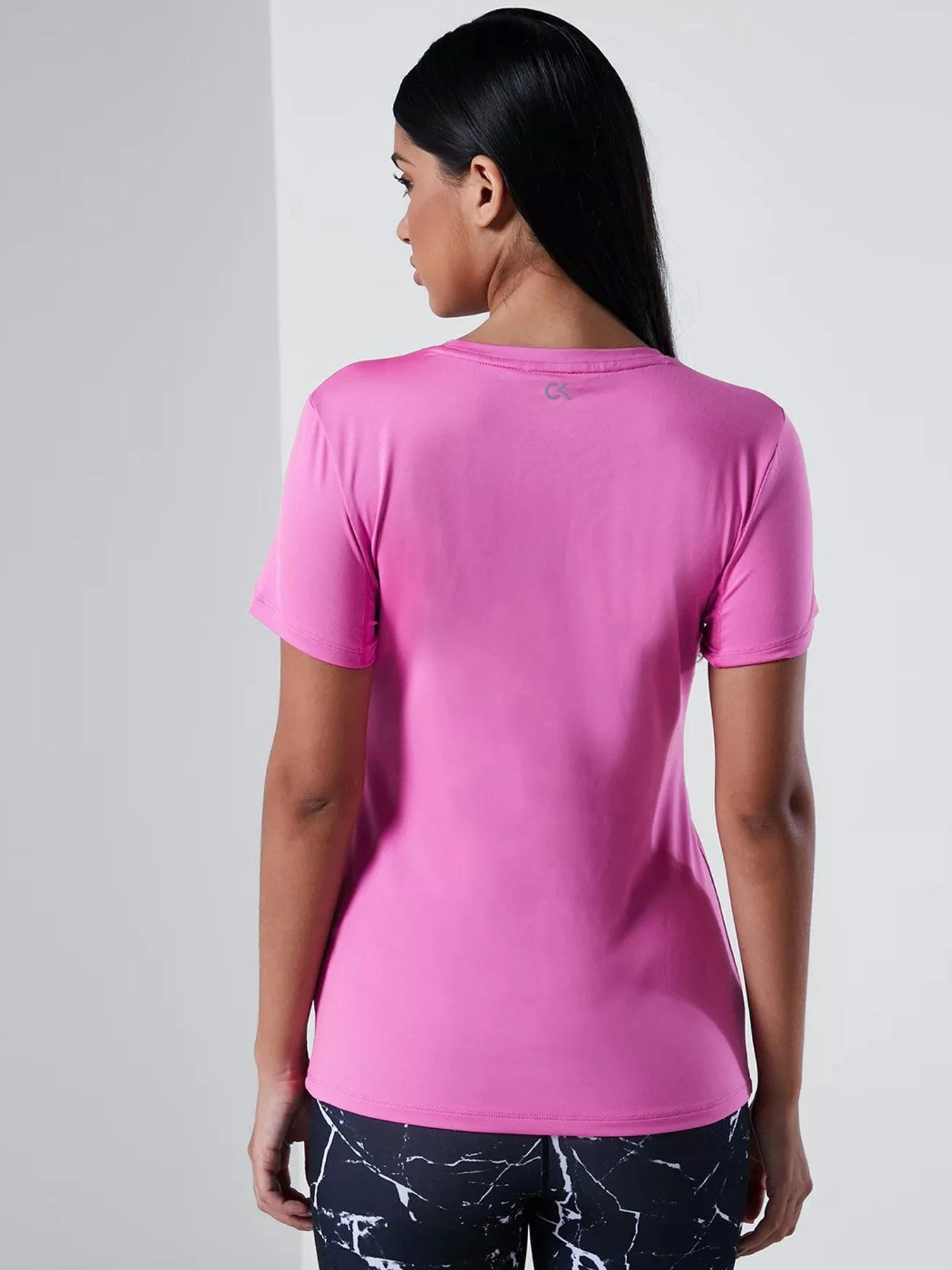 Футболки и поло Calvin Klein модель 00GWF0K168-608 Футболки и поло Calvin Klein модель 00GWF0K168-608 Фото