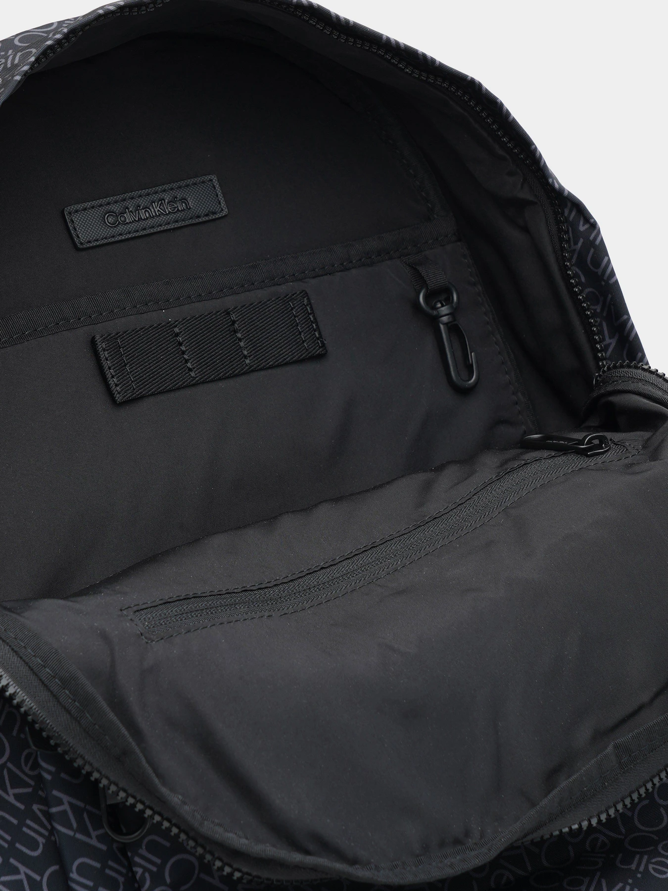 Рюкзаки Calvin Klein модель K50K508095_01B Рюкзаки Calvin Klein модель K50K508095_01B Фото