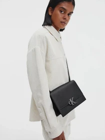 Сумки Calvin Klein модель K60K608385_BDS Фото