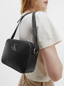 Сумки Calvin Klein модель K60K608699_BDS Фото