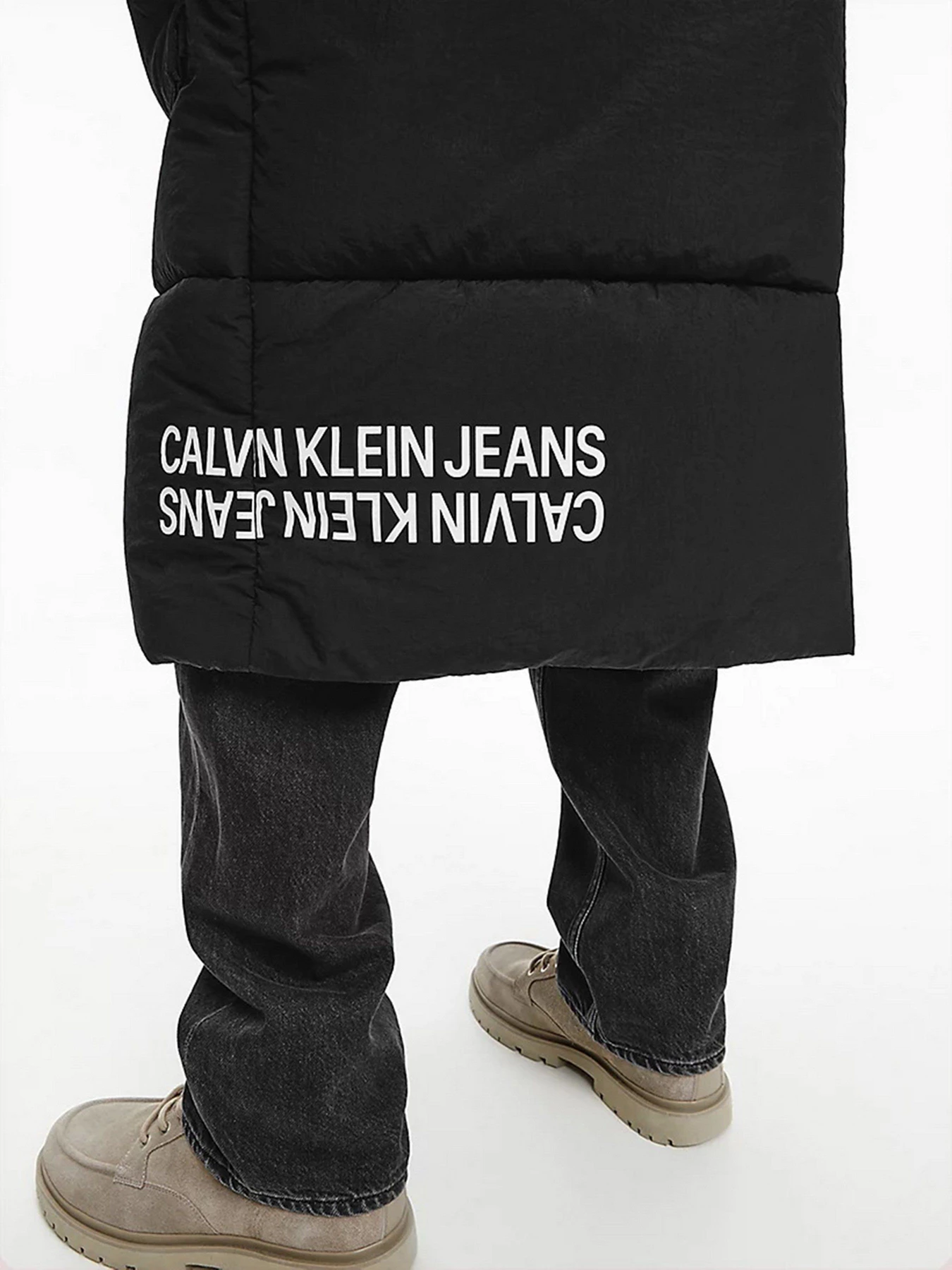 Куртки та дублянки Calvin Klein Sustainable Crinkle модель J30J318656_BEH Куртки та дублянки Calvin Klein Sustainable Crinkle модель J30J318656_BEH Фото