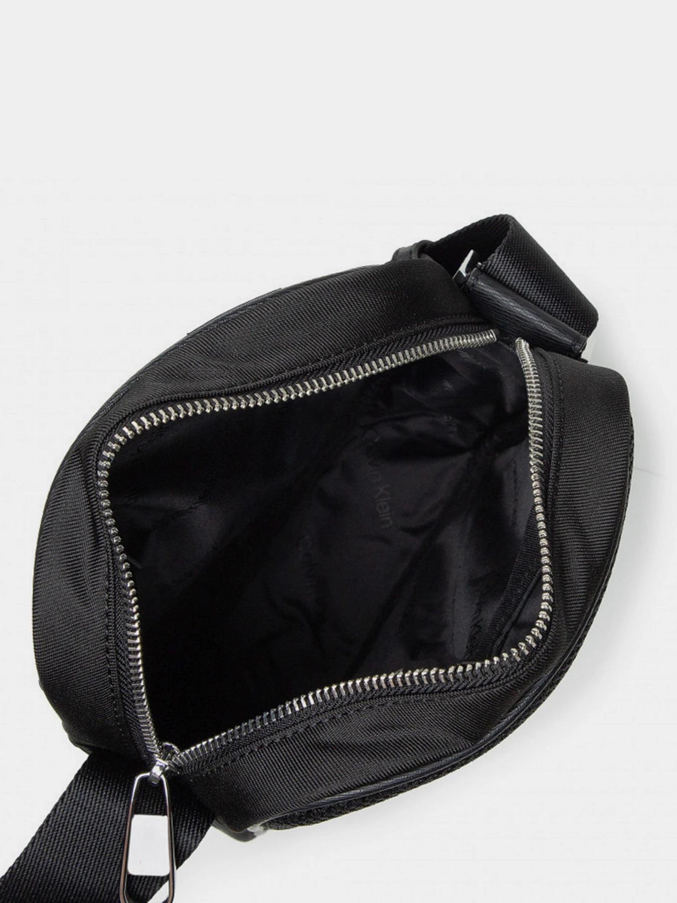 Сумки Calvin Klein модель K50K507797_BAX Сумки Calvin Klein модель K50K507797_BAX Фото