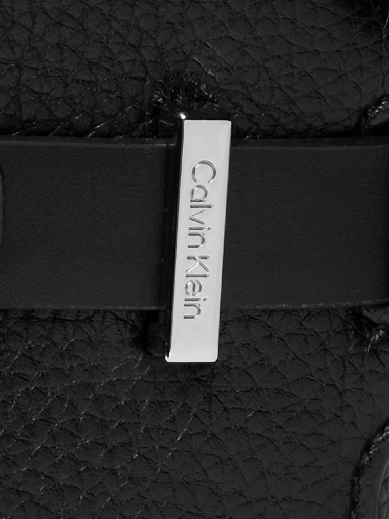 Сумки Calvin Klein модель K60K608726_BAX Сумки Calvin Klein модель K60K608726_BAX Фото