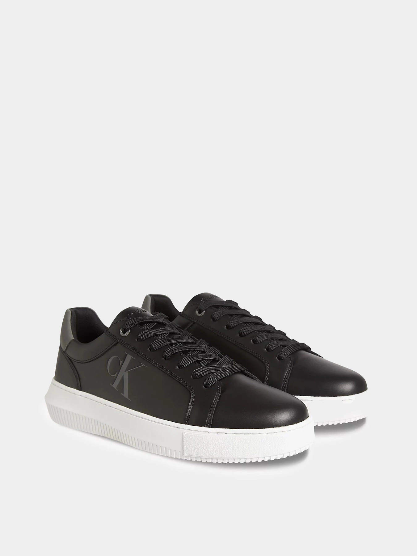 Кросівки Calvin Klein Chunky Cupsole Laceup Low модель YM0YM00536-00T Кросівки Calvin Klein Chunky Cupsole Laceup Low модель YM0YM00536-00T Фото