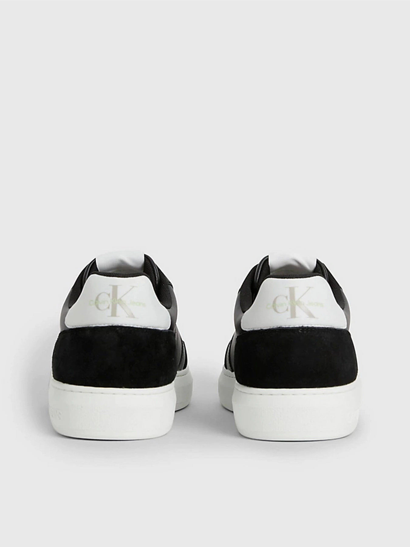 Кроссовки Calvin Klein модель YM0YM00605-0GO Фото