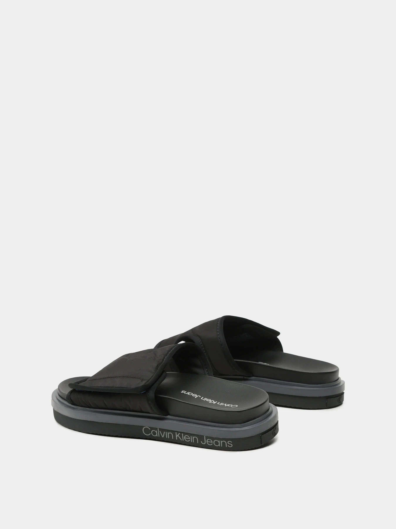 Шльопанці Calvin Klein Sandal Slide Softny модель YM0YM00644-0GP Фото