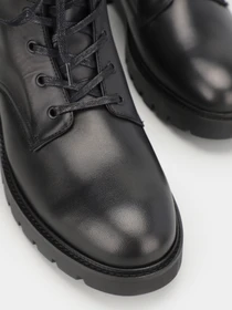 Ботинки и сапоги Calvin Klein Combat Mid Laceup Boot Lth модель YM0YM00832-BEH Фото