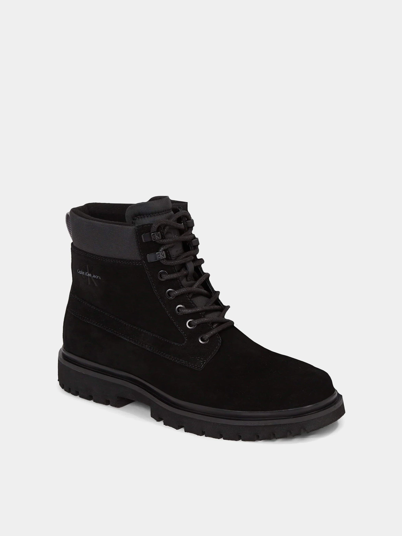 Черевики та чоботи Calvin Klein Eva Mid Laceup Boot Suede модель YM0YM00802-00T Черевики та чоботи Calvin Klein Eva Mid Laceup Boot Suede модель YM0YM00802-00T Фото