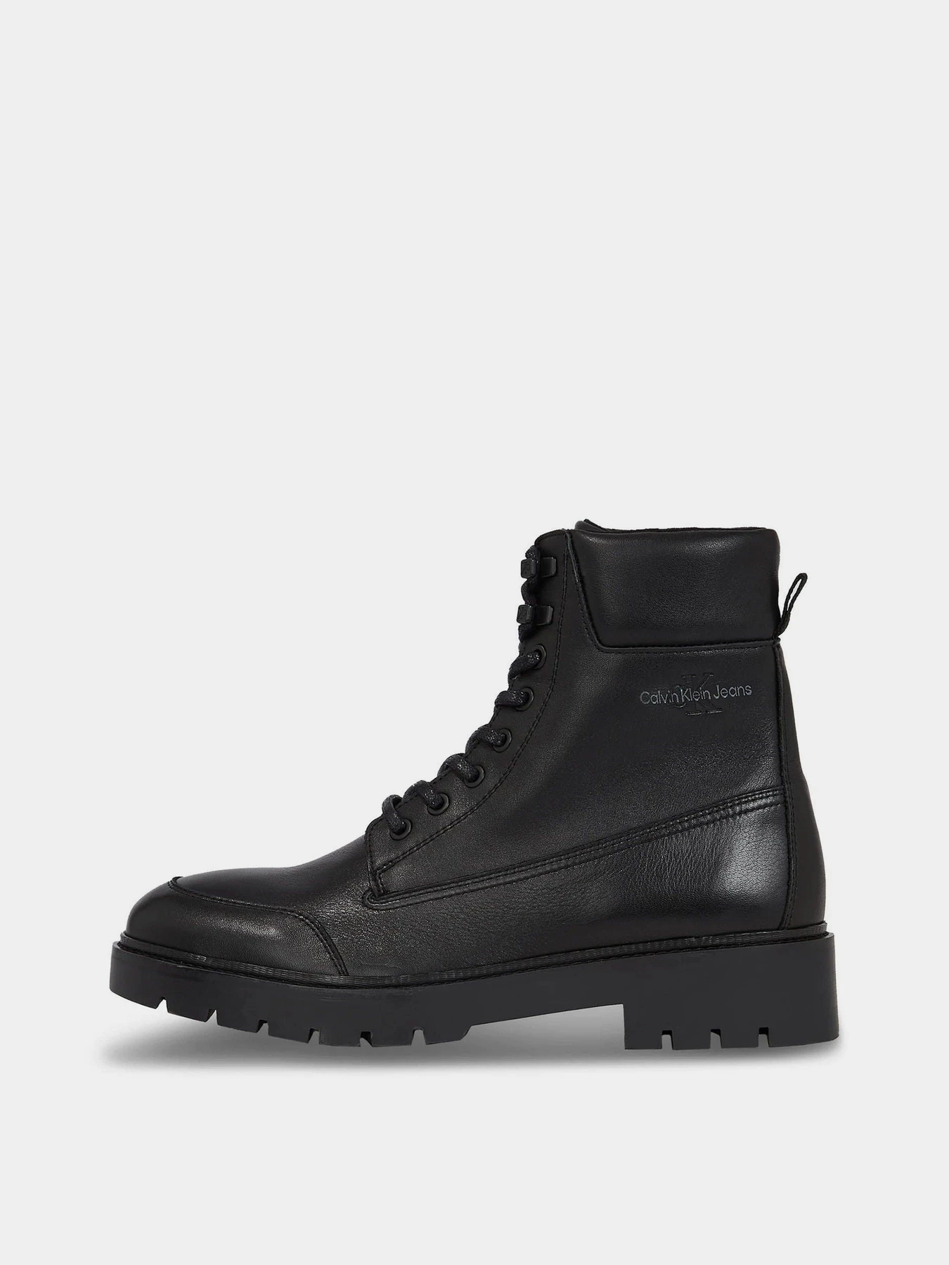 Черевики та чоботи Calvin Klein Combat Mid Laceup Wl Lth модель YM0YM00847-0GT Фото