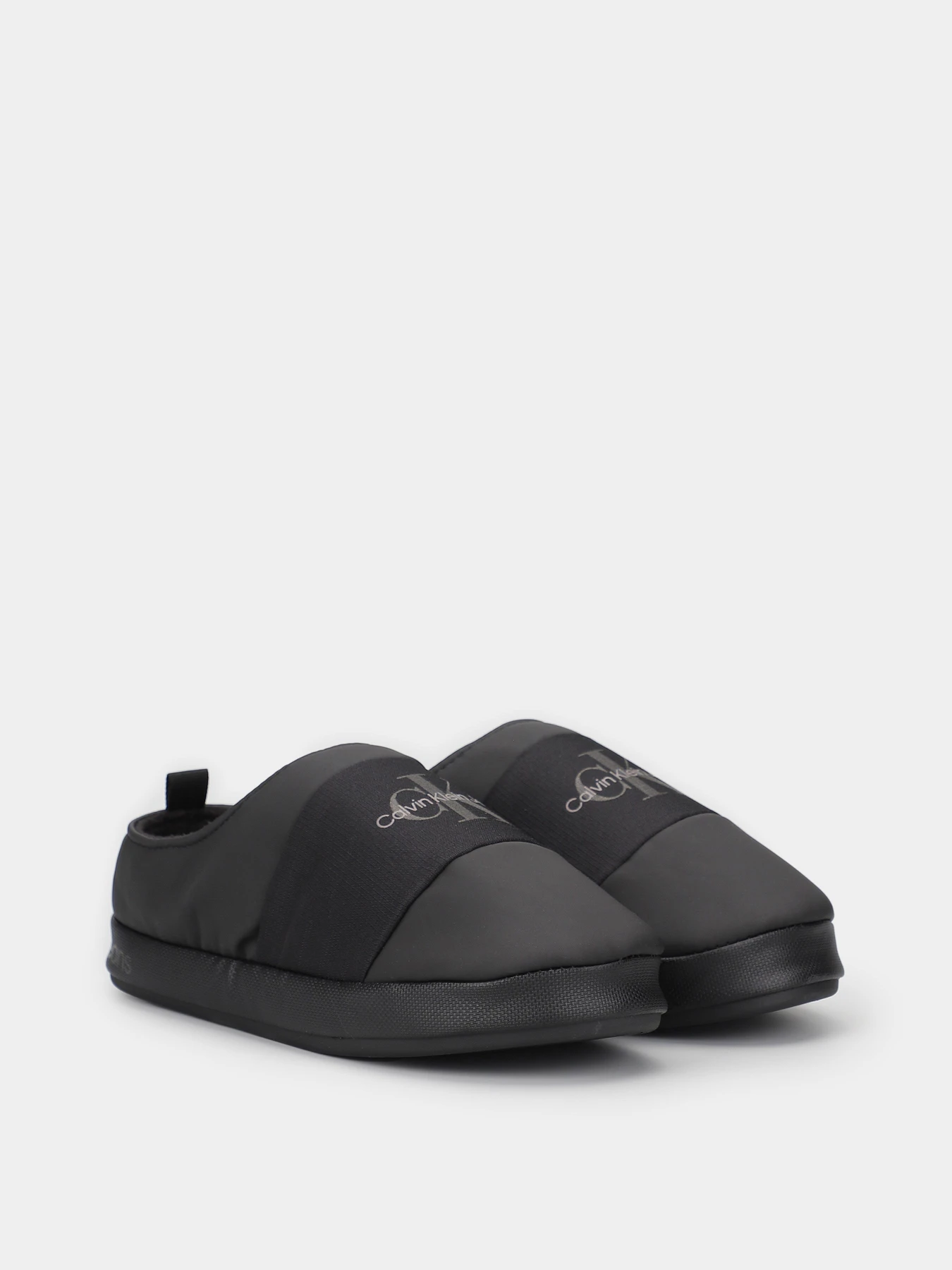 Тапки Calvin Klein Home Slipper Mono модель YM0YM00840-0GT Тапки Calvin Klein Home Slipper Mono модель YM0YM00840-0GT Фото