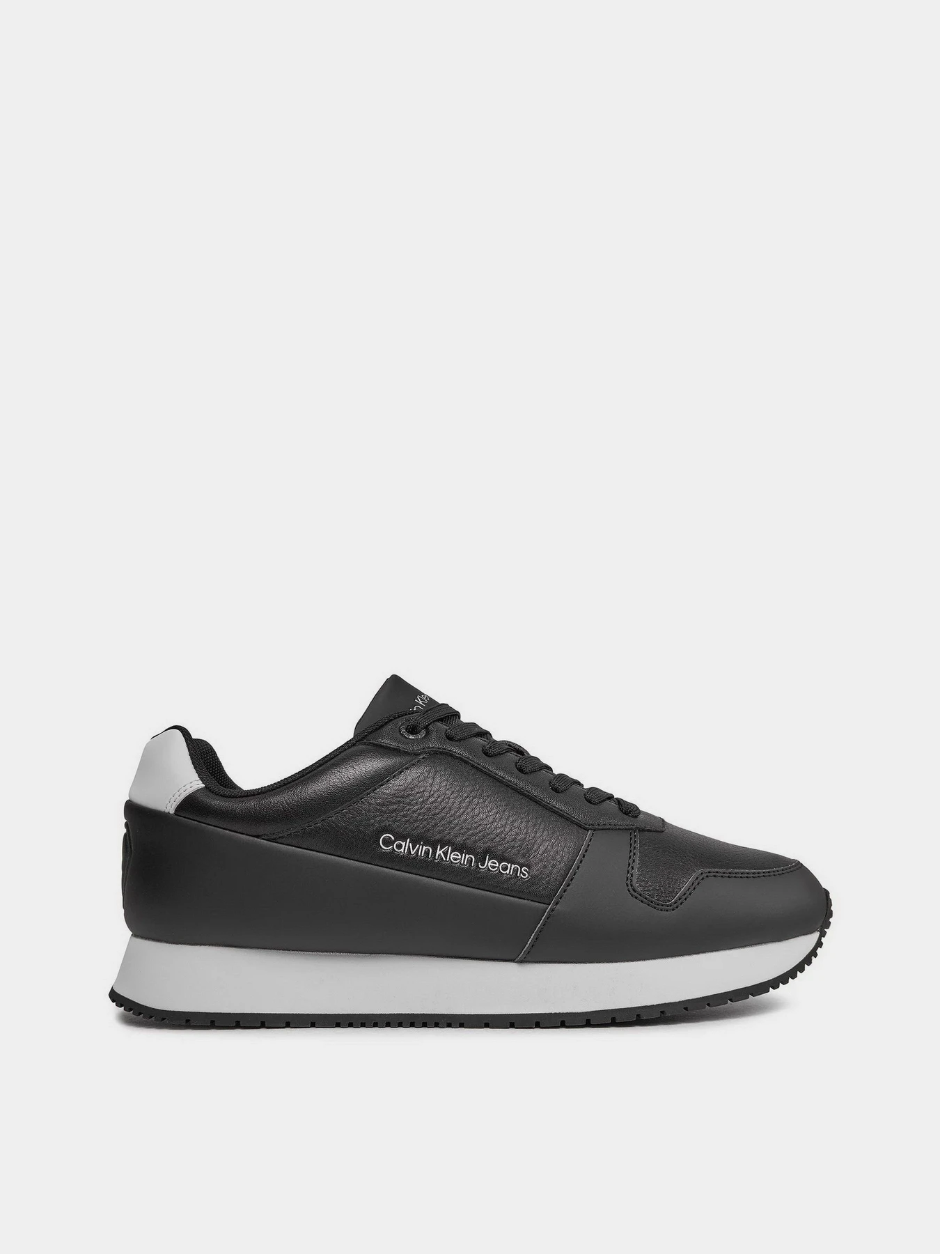 Кросівки Calvin Klein Retro Runner Low Lth In Sat модель YM0YM00863-0GM Кросівки Calvin Klein Retro Runner Low Lth In Sat модель YM0YM00863-0GM Фото
