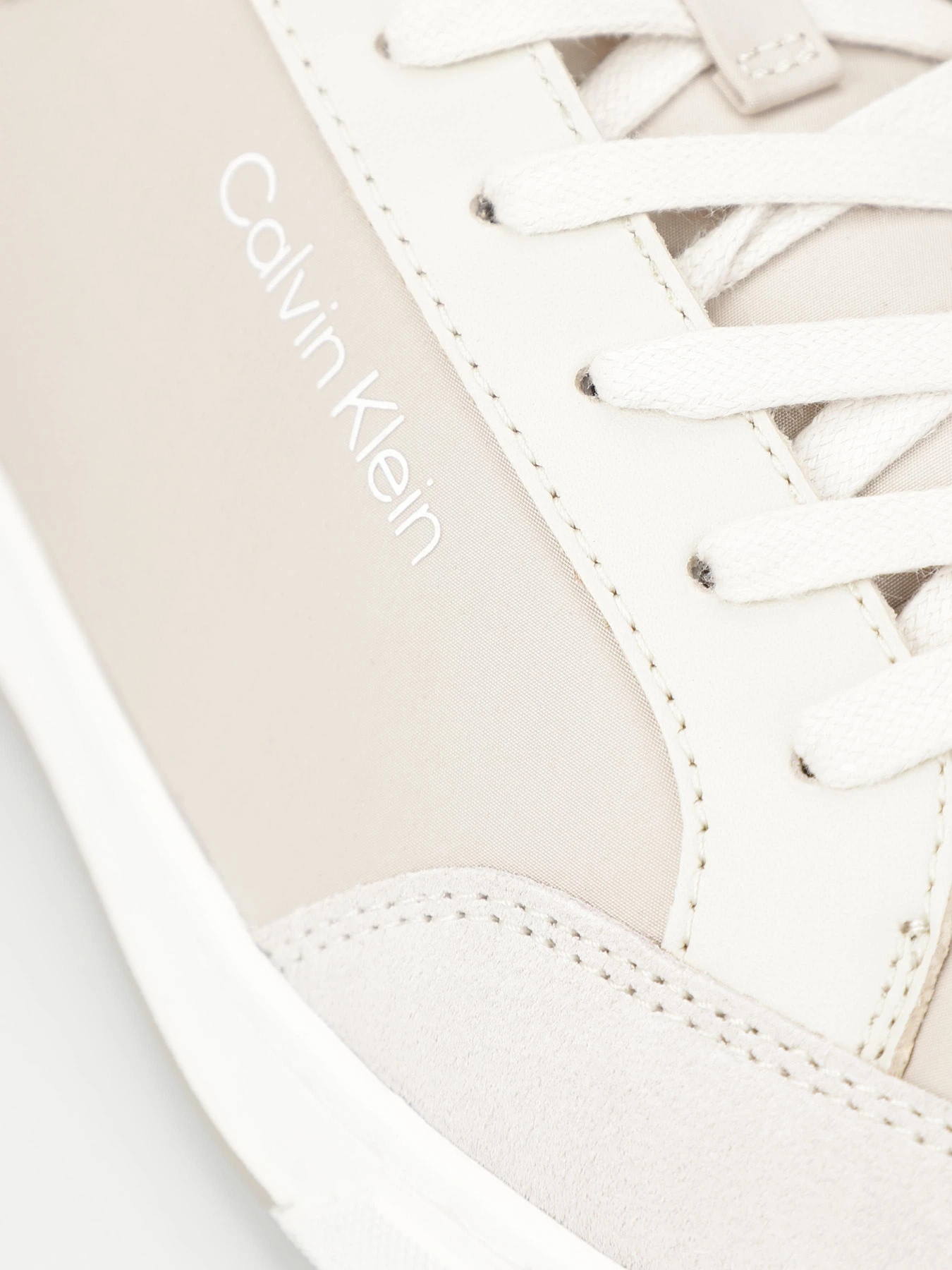 Кеды Calvin Klein Low Top Lace Up Mix модель HM0HM01395-0K7 Кеды Calvin Klein Low Top Lace Up Mix модель HM0HM01395-0K7 Фото