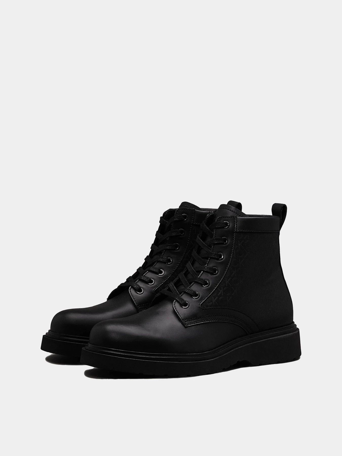 Черевики та чоботи Calvin Klein Lace Up Boot модель HM0HM01580-0GR Фото