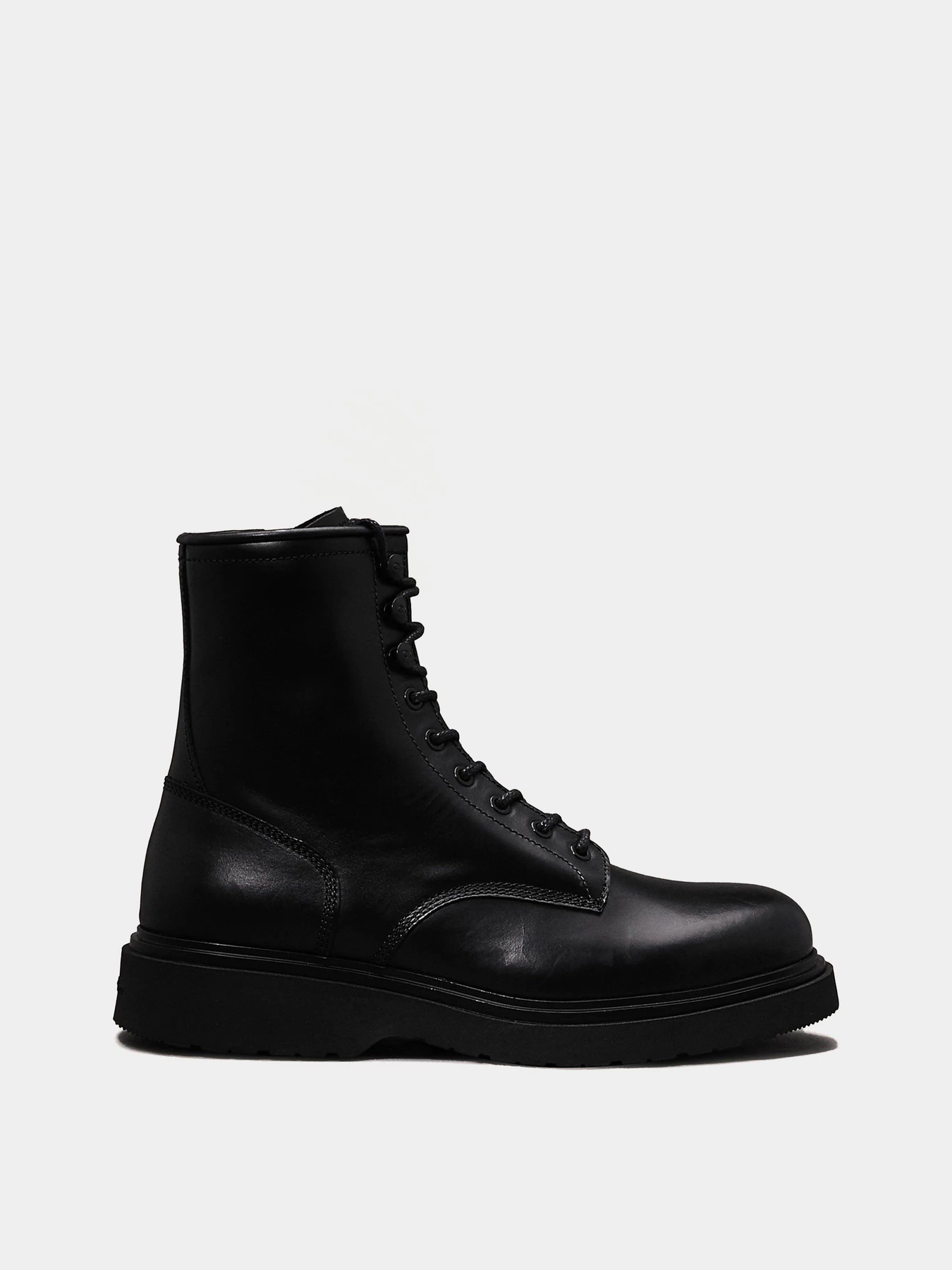 Черевики та чоботи Calvin Klein Lace Up Boot модель HM0HM01575-BEH Черевики та чоботи Calvin Klein Lace Up Boot модель HM0HM01575-BEH Фото