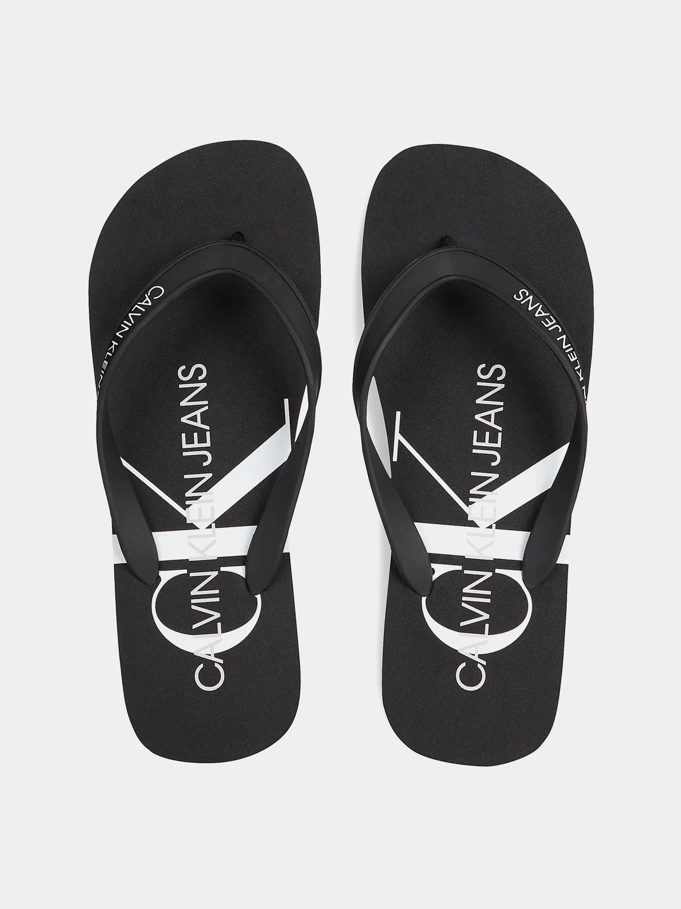 Шлёпанцы Calvin Klein модель YM0YM00055-BDS Шлёпанцы Calvin Klein модель YM0YM00055-BDS Фото