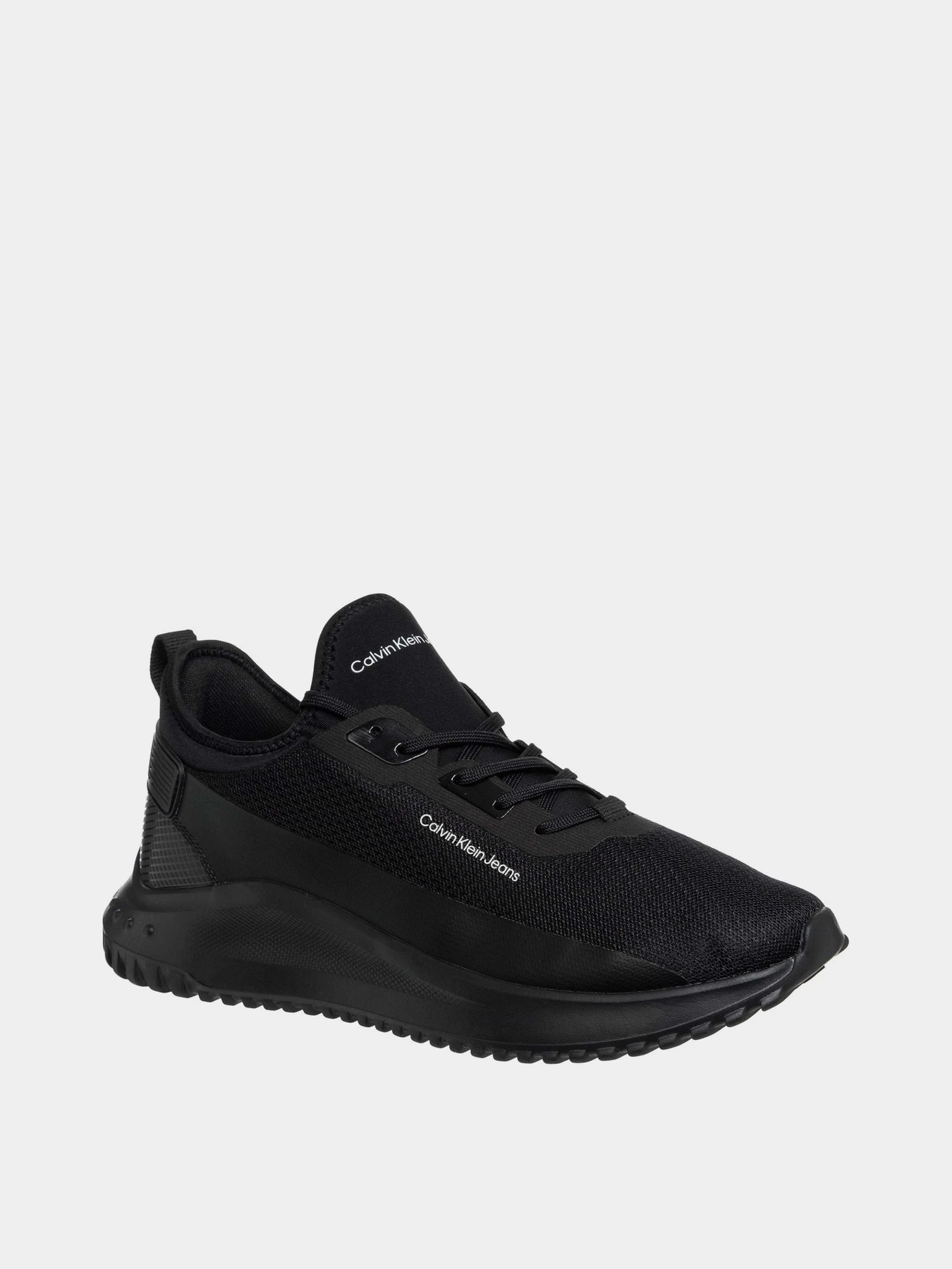 Кроссовки Calvin Klein Eva Runner Low Multifunkt Triple модель YM0YM01127-0GJ Фото