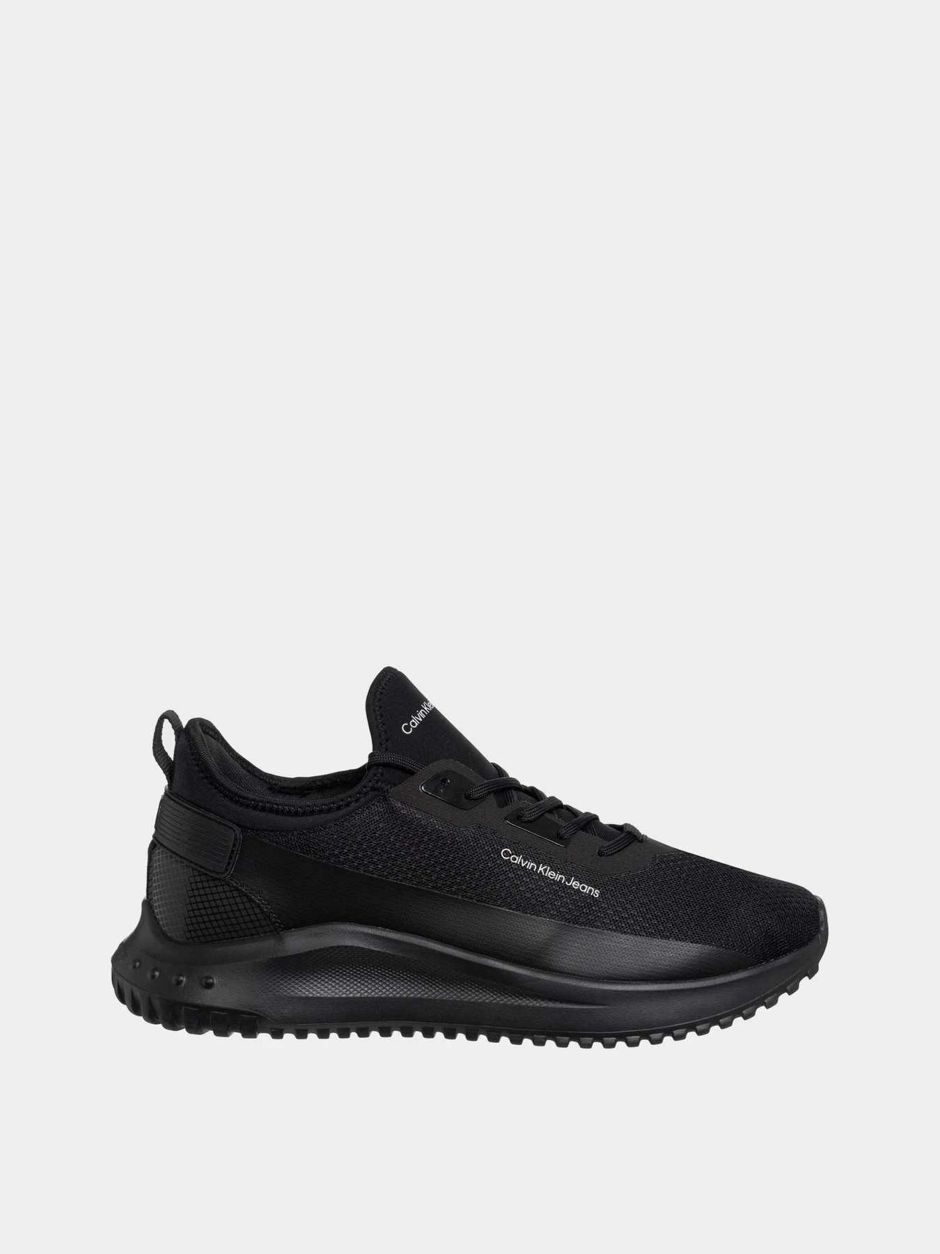 Кроссовки Calvin Klein Eva Runner Low Multifunkt Triple модель YM0YM01127-0GJ Фото
