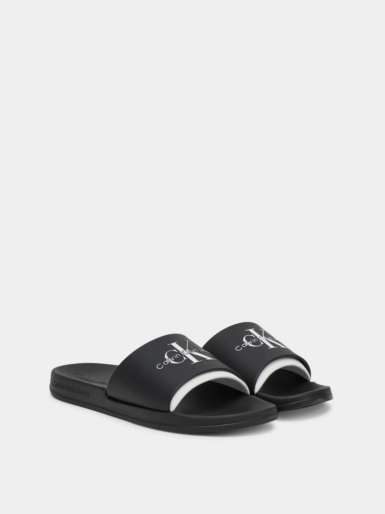 Шлёпанцы Calvin Klein модель YM0YM00361-0GM Шлёпанцы Calvin Klein модель YM0YM00361-0GM Фото