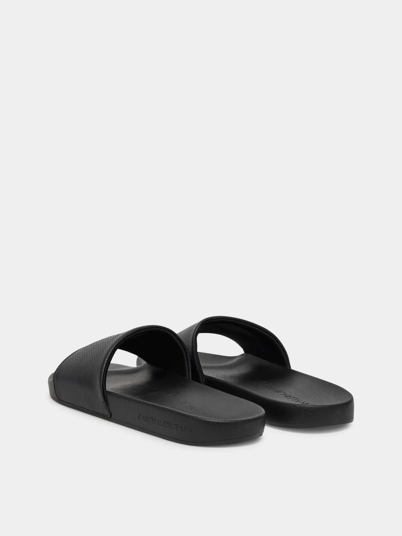 Шльопанці Calvin Klein модель YM0YM01269-0GJ Шльопанці Calvin Klein модель YM0YM01269-0GJ Фото
