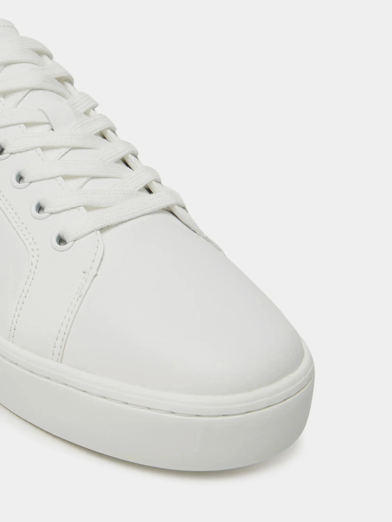 Кеди Calvin Klein модель YM0YM01297-01W Кеди Calvin Klein модель YM0YM01297-01W Фото