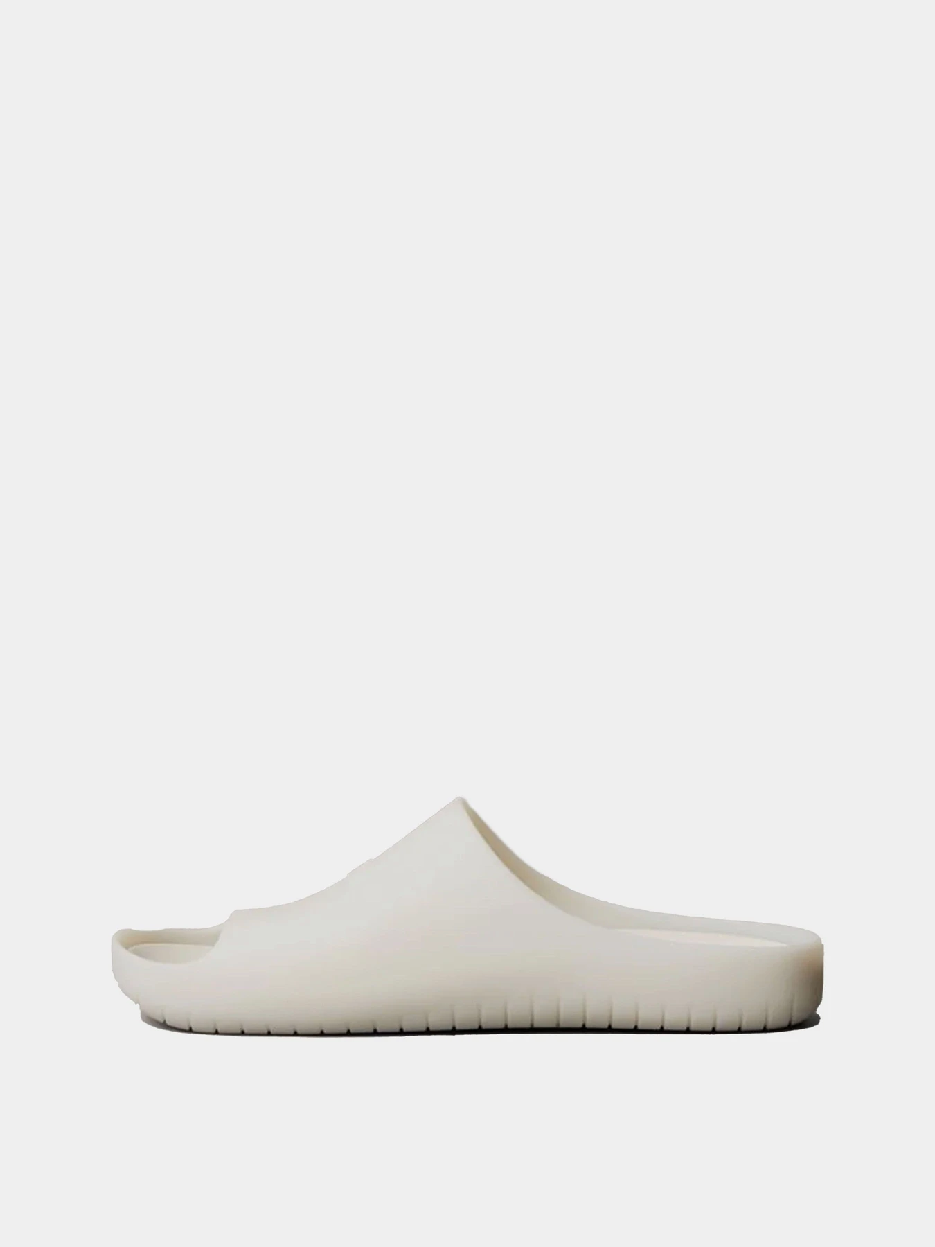 Шльопанці Calvin Klein JELLY SLIDE модель HM0HM02014-ACF Шльопанці Calvin Klein JELLY SLIDE модель HM0HM02014-ACF Фото