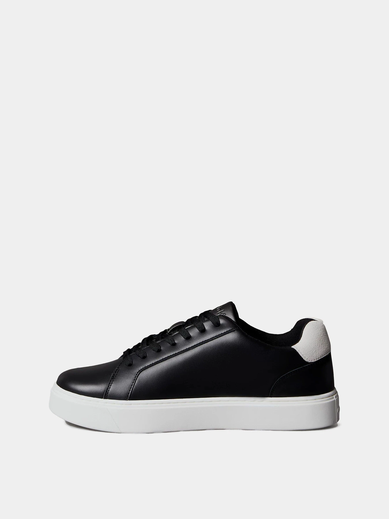 Кеды Calvin Klein CLASSIC CUPSOLE LACEUP LTH модель YM0YM01435-0GM Кеды Calvin Klein CLASSIC CUPSOLE LACEUP LTH модель YM0YM01435-0GM Фото