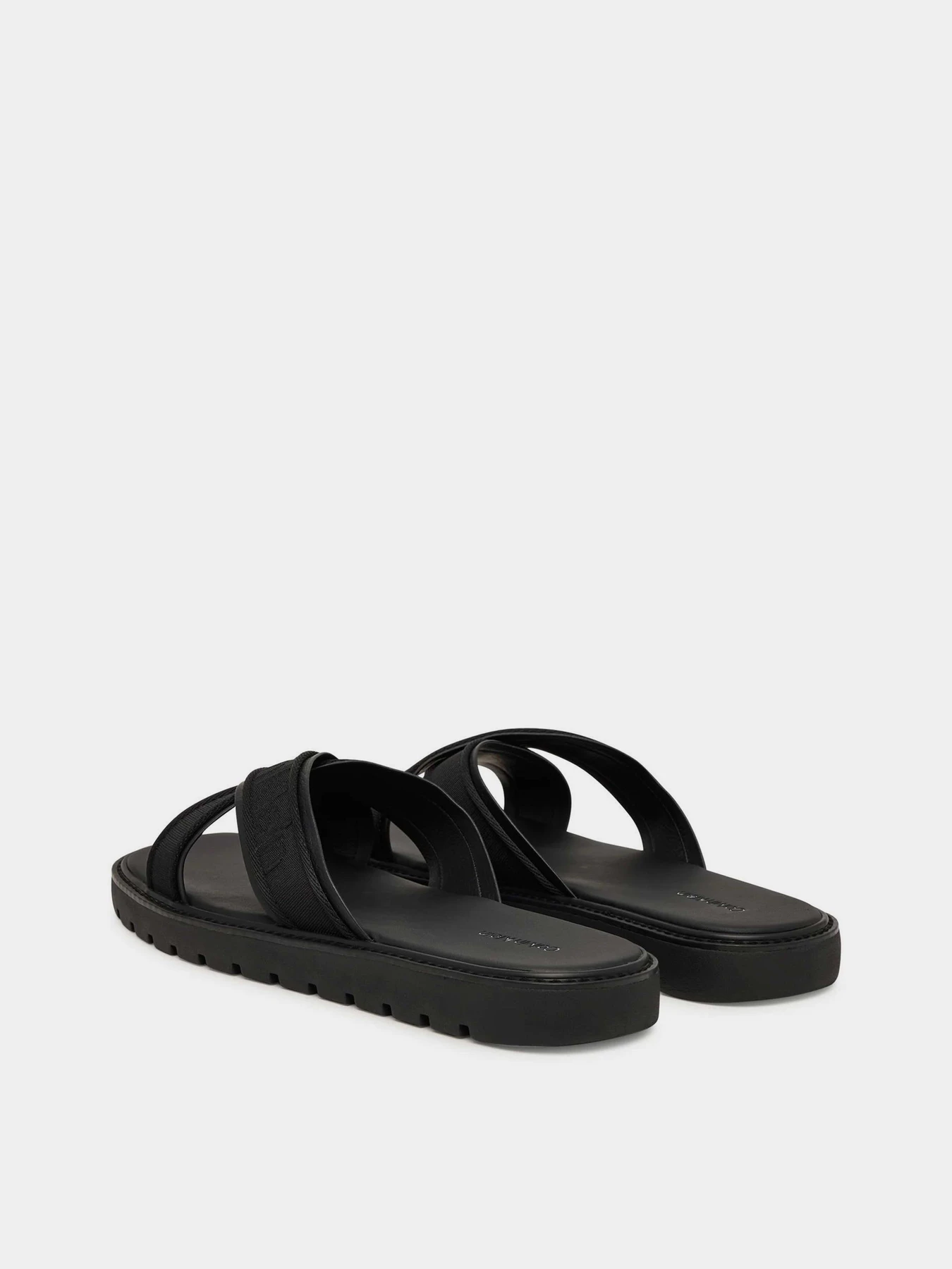 Шлёпанцы Calvin Klein SQ MOLDED SANDAL XCROSS WB модель HM0HM02101-0GJ Шлёпанцы Calvin Klein SQ MOLDED SANDAL XCROSS WB модель HM0HM02101-0GJ Фото
