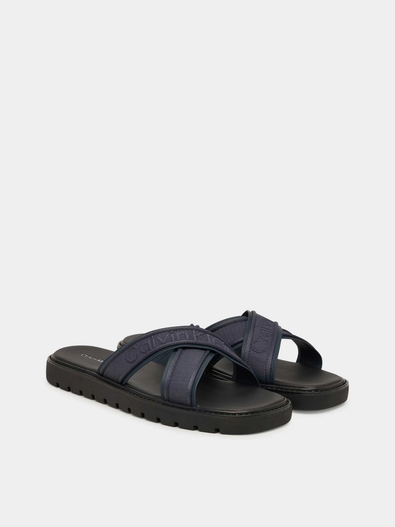 Шльопанці Calvin Klein SQ MOLDED SANDAL XCROSS WB модель HM0HM02101-0ZS Шльопанці Calvin Klein SQ MOLDED SANDAL XCROSS WB модель HM0HM02101-0ZS Фото