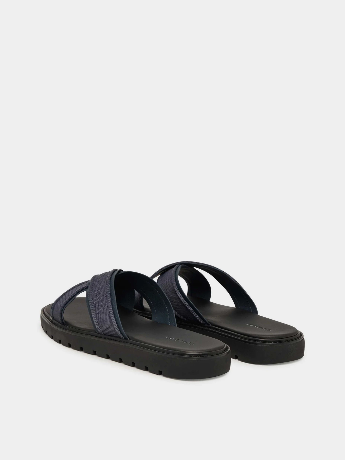 Шльопанці Calvin Klein SQ MOLDED SANDAL XCROSS WB модель HM0HM02101-0ZS Шльопанці Calvin Klein SQ MOLDED SANDAL XCROSS WB модель HM0HM02101-0ZS Фото