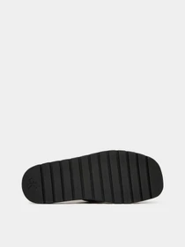 Шльопанці Calvin Klein SQ MOLDED SANDAL XCROSS WB модель HM0HM02101-0ZS Фото