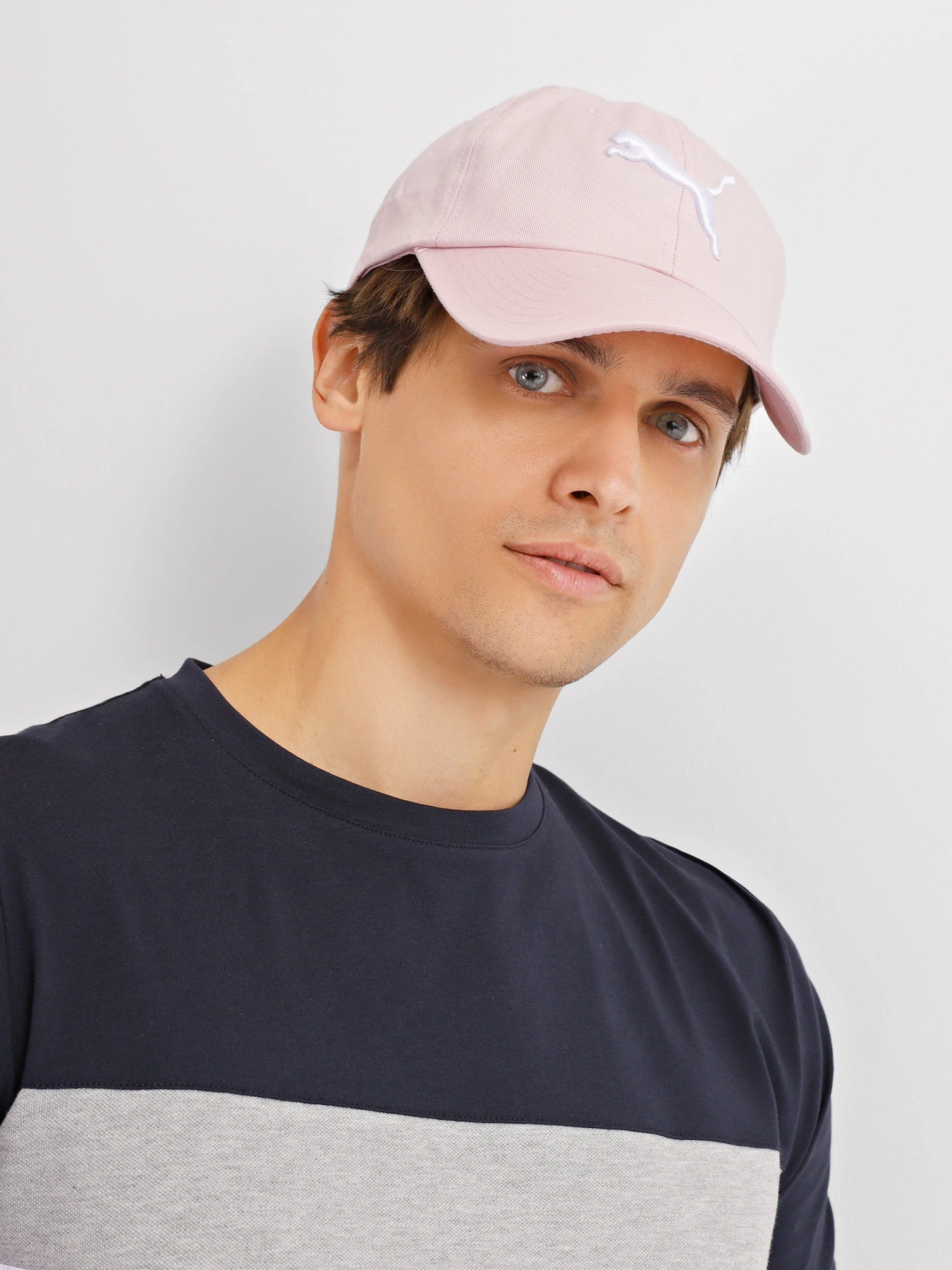 Шапки и кепки PUMA ESS Cap модель 02241677 Шапки и кепки PUMA ESS Cap модель 02241677 Фото