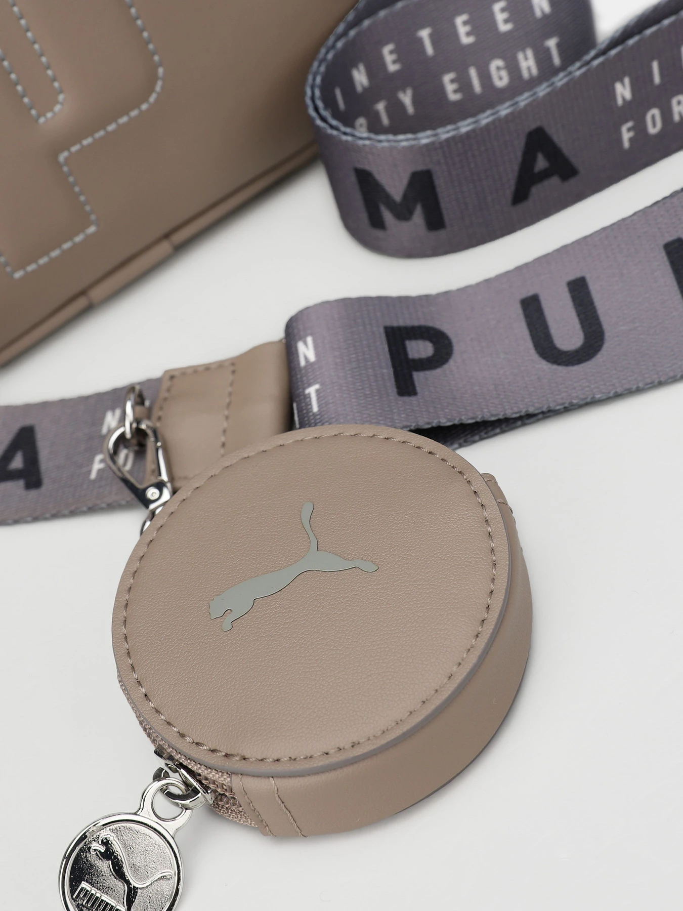 Сумки PUMA SENSE модель 07816802 Фото