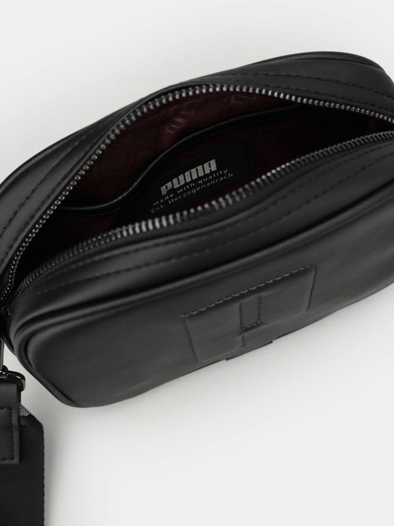 Сумки PUMA SENSE модель 07918101 Сумки PUMA SENSE модель 07918101 Фото