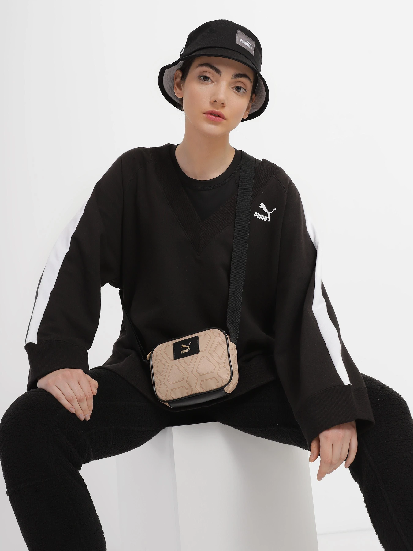 Сумки PUMA модель 07949302 Сумки PUMA модель 07949302 Фото
