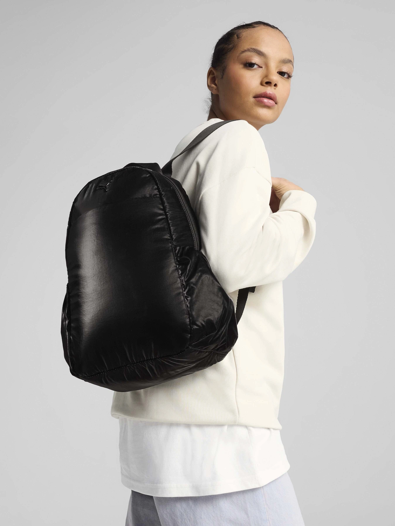 Рюкзаки PUMA UP SMALL 12L модель 09129001 Рюкзаки PUMA UP SMALL 12L модель 09129001 Фото