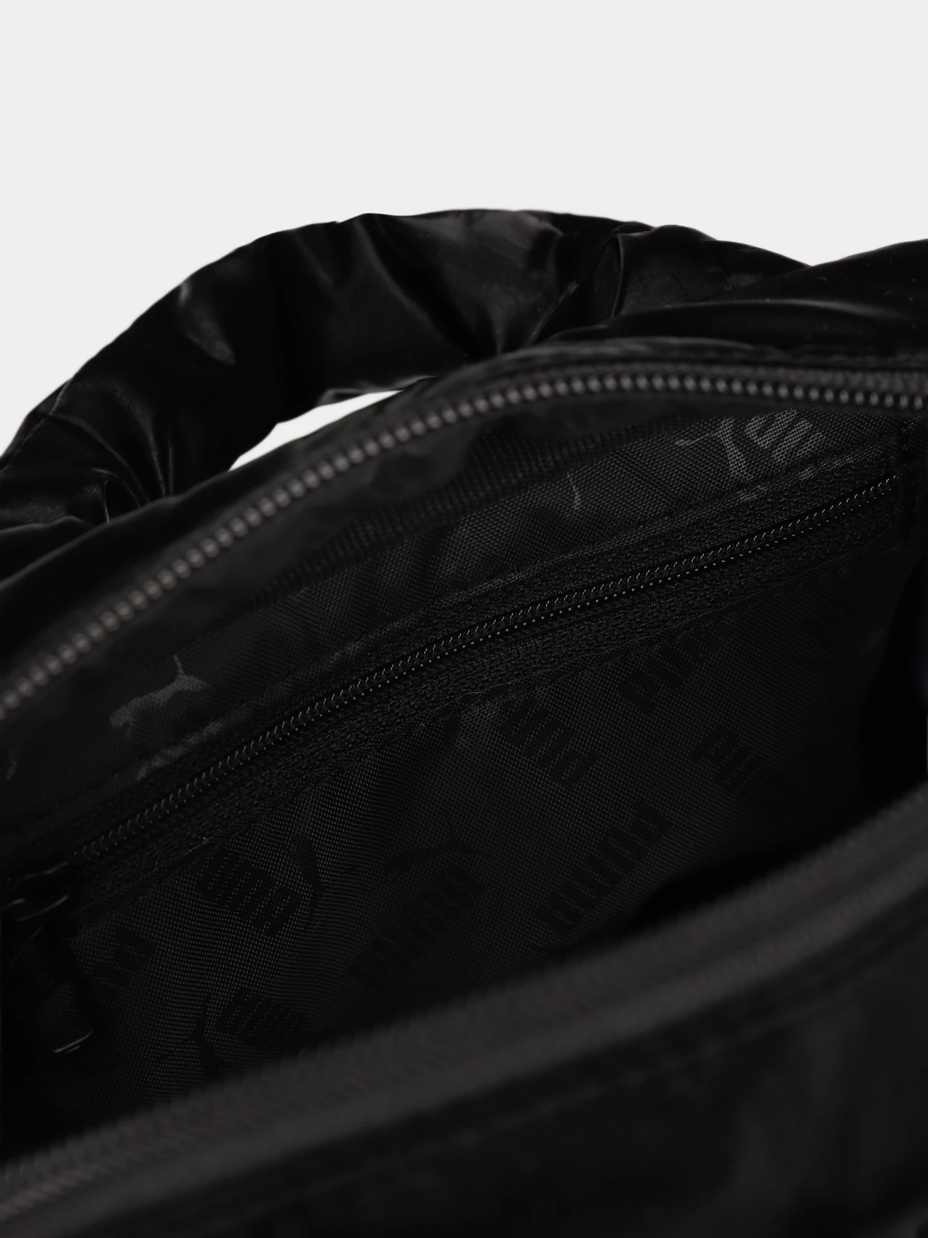 Сумки PUMA UP MINI GRIP BAG модель 09129204 Сумки PUMA UP MINI GRIP BAG модель 09129204 Фото