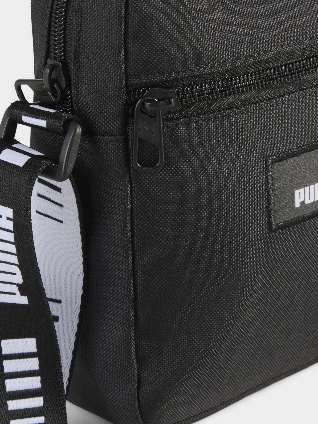 Сумки PUMA PUMA PHASE TAPE PORTABLE модель 09220101 Фото