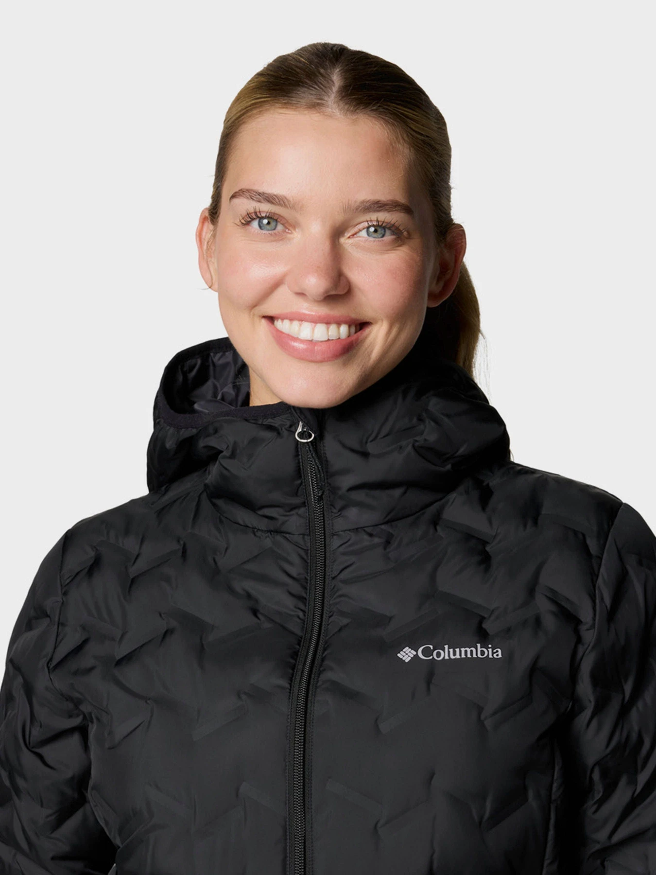 Куртки та дублянки Columbia DELTA RIDGE™ II DOWN HOODED модель 2088251-010 Куртки та дублянки Columbia DELTA RIDGE™ II DOWN HOODED модель 2088251-010 Фото