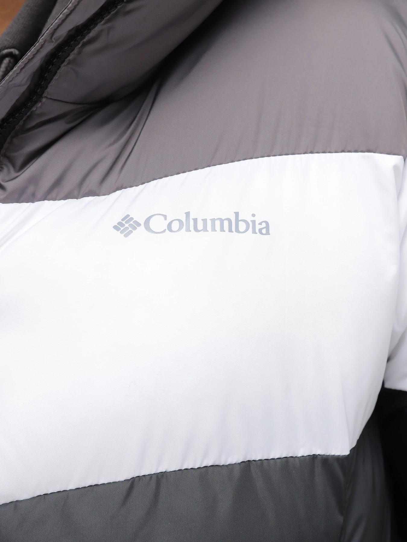 Куртки и дубленки Columbia Puffect™ Color Blocked модель 1955101-010 Фото