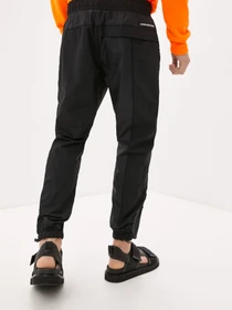 Брюки Calvin Klein Jeans модель J30J317375_BEH Фото