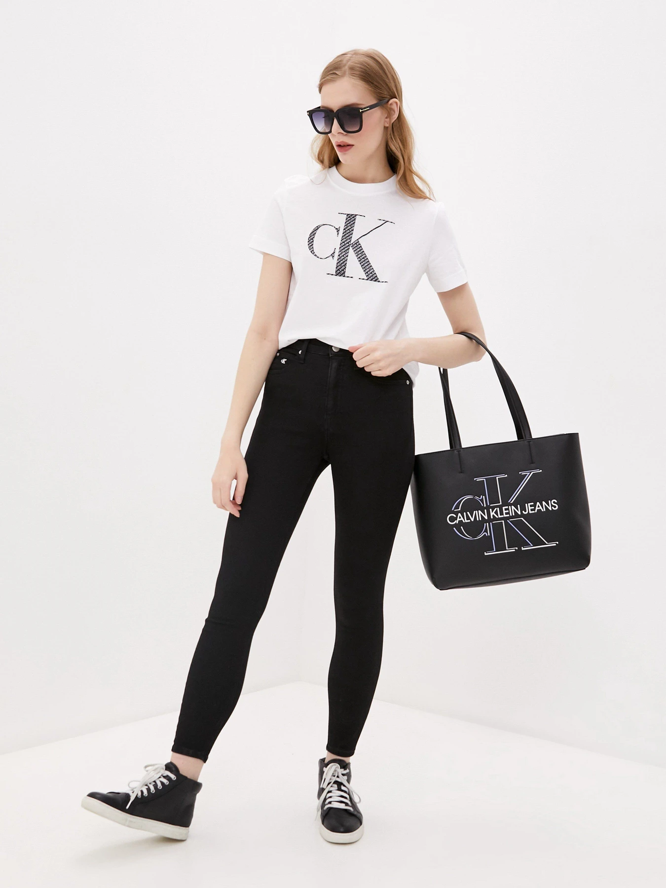 Джинсы Calvin Klein Jeans модель J20J215526_1BY Фото