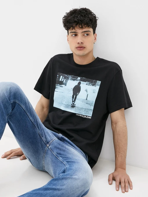 Футболки і поло Calvin Klein Jeans модель J30J317465_BEH Фото