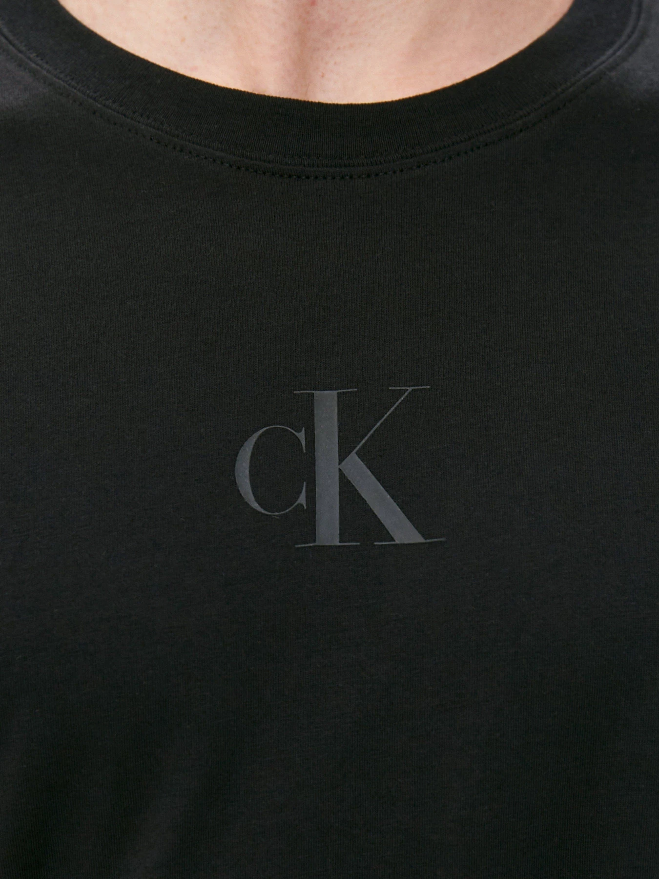 Футболки и поло Calvin Klein Jeans модель J30J317499_BEH Футболки и поло Calvin Klein Jeans модель J30J317499_BEH Фото