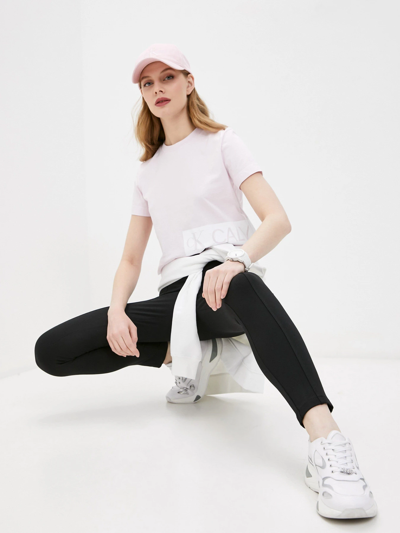 Брюки Calvin Klein Jeans модель J20J215548_BEH Фото